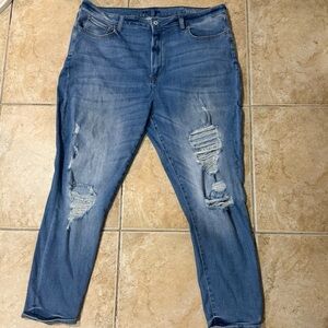 Arizona Jean Co 21 Distressed Jeans